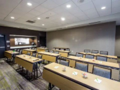 Courtyard Columbia Cayce Hotels in Cayce