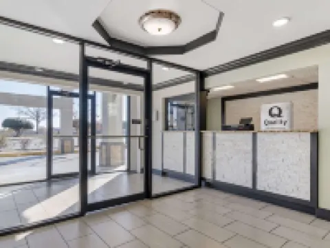 クオリティ イン & スイーツ モロー アトランタ サウス モローのホテル