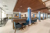 Holiday Inn Express & Suites Carrollton West Hotels in Carrollton