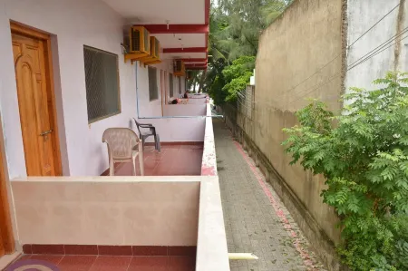 Lakshmi Cottage Отели рядом с достопримечательностью «Pancha Rathas»