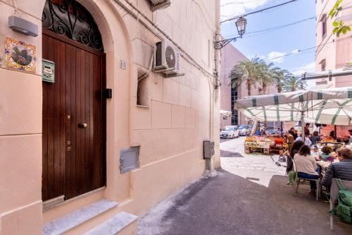 Arianna's House Historical Market 이미지