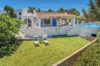 Beautiful house with large pool for 8 in the hills of San Jose very well located - Villas