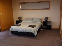 One Skyline Executive Residence Hotels in Lanena