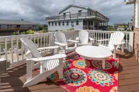 Pet Friendly, Ocean Views, Pool & Hot Tub!