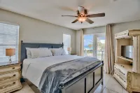 Luxury 7 BR Across Beach. Pool,Gulf Views,Pool Table,Ping Pong, Golf Cart Rental - Private Pools