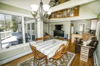 Killington Summer Retreat: Air Conditioned - Sleeps 8 - Fire Pit & Bike Shed