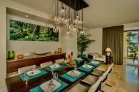 DIRECT BEACHFRONT WAILEA PANORAMIC OCEAN & OUTER ISLAND VIEWS 4Bd 3BA 3892 s.f.