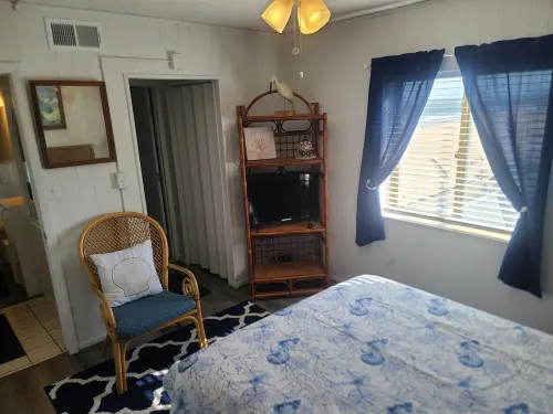 El Capitan Ocean Front - 2 BR/2BA 4th Street ON the Boardwalk! Linens Included!