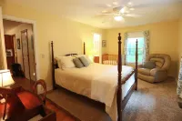 Charlottesville Retreat for Family & Friends 버지니아 대학 주변 호텔
