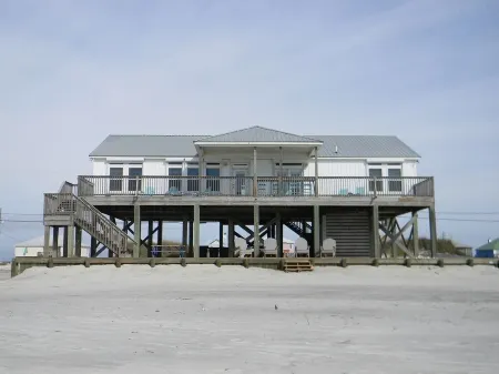 Gulf-Front- Great Shelling! Booking 2026Finance with Affirm.