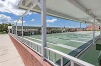 Monthly Discounts Apply and will be reflected on your price quote. 브레이든턴 호텔