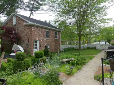 Cozy Urban Loft Near Downtown Frankfort