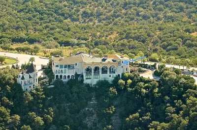 Hidden Apartment at Villa del Sol ~ Amazing Sunsets -Spacious Luxury Hotels near Oasis Texas balcony view