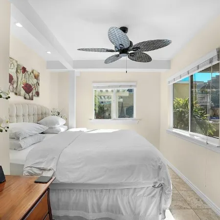 Cozy Beach Retreat with Spacious Private Patio - Steps from the Sand #7