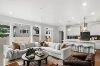 Peaceful Mtn Home - Fenced Yard, Fire Pit, Grill: Single Family in Mtn Green