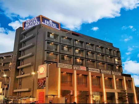 Hotel Royal Comfort Отели рядом с достопримечательностью «Сабармати Ашрам»