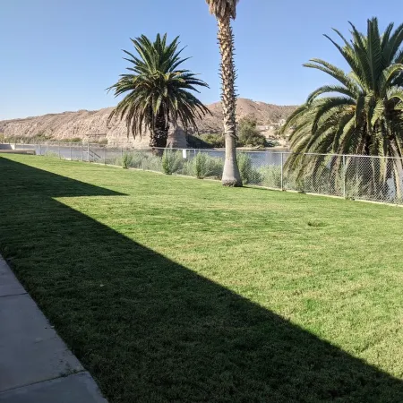 Riverfront Retreat! Sleeps 5