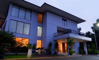 Nava Magnolia Guest House