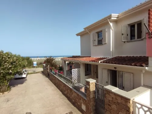 Summer Room- Fronte Spiaggia Hotels in La Caletta