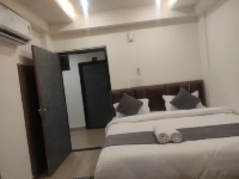 Hotel Abhinandan Hotels in Ayodhya