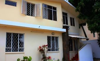 Le Cactus Guesthouse