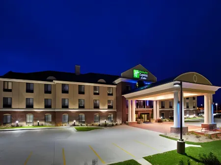 Holiday Inn Express & Suites East Lansing Отели рядом с достопримечательностью «Мичиганский государственный университет»