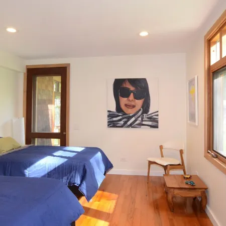 UNIQUE! 40 Pvt. Ac. Fireplace, Grill, Enclosed Heated Pool & Hot Tub