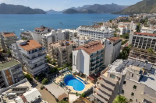 Aurasia Design Hotel