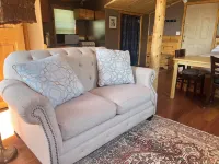 Mountain Getaway Retreat - Cozy & Quiet Loft Apartment