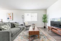 Enjoy Alhambra Night Life at 2BR Apt w/ King Bed