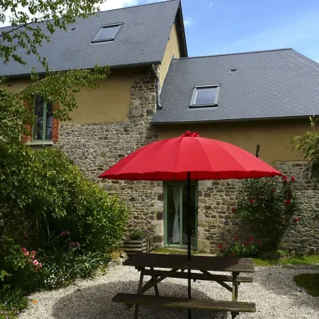Gîte La Mare aux Fées, Parc des marais du Cotentin, between sea and countryside