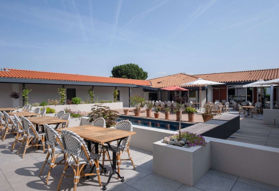 몽토방 숙소 고민