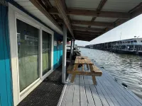 Ana's Houseboat Located In Venice Marina SLEEPS 10