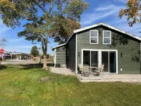 Charming log cabin Hotels in Spring Lake