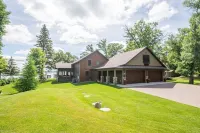 Escape to Paradise Haven on Big Pine Lake in enchanting Perham, MN!