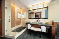 Ritz Carlton Hotel at Bal Harbour FL, 1147ft2!
