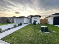 Casa Olivo: Feel Right at Home Hotels near UTRGV Visual Arts Building