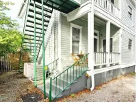 Insta-Worthy Victorian Home - Walk to Forsyth Hotels in Midtown Savannah