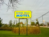 Bonne Belle Motel Hotels in West Bend