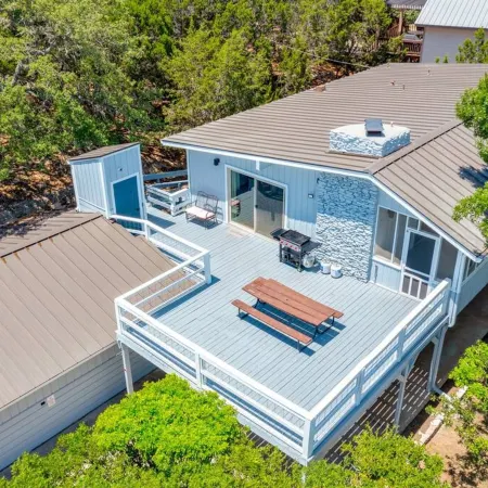 4 2 wow 180 Lake Views hot tub Pickleball Tennis POA Court EV Charger Wheelchair Ramp POA Pool