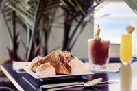 The Pensacola Beach Resort - Breakfast