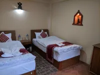 Hotel Terracotta and Rooftop Restaurant Hotel dekat Bhaktapur Durbar Square