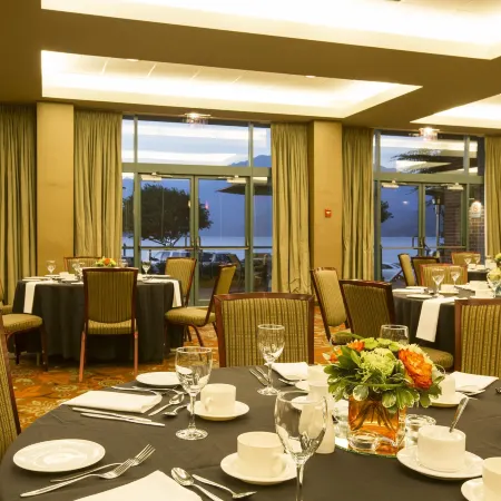 Harrison Hot Springs Resort & Spa