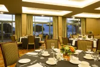 Harrison Hot Springs Resort & Spa - breakfast