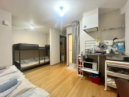 Sadie's Home Отели рядом со станцией Takatsu Railway Station