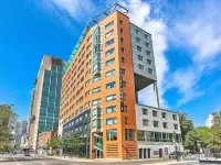 Hotel Zero 1 Montreal Hotels near Quebecor