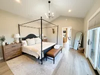 Mountain View’s with Hot Tub & Pool Table on Beech Mountain. Sleeps 10.