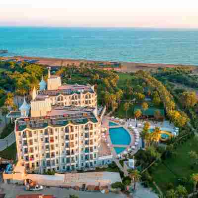Royal Atlantis Beach Hotel Exterior