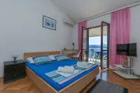 Apartments Maras