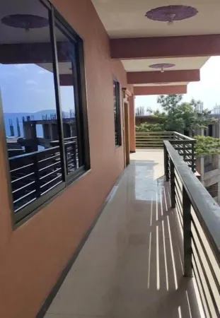 Zujaja Guest House Отели в г. Gharial Camp